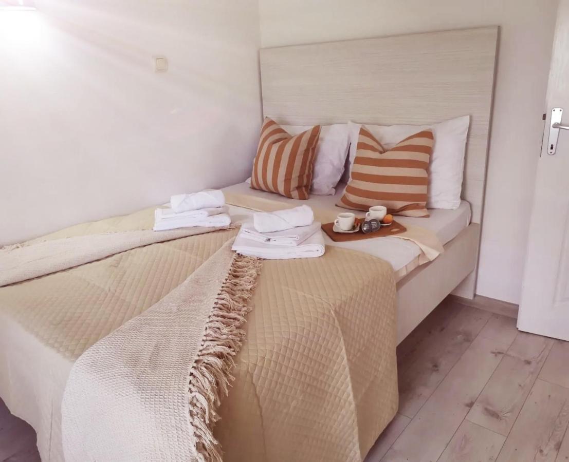Duplex Apartman Lazaro Kotor Buitenkant foto